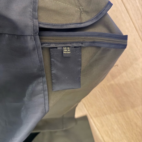 Massimo Dutti Khaki Women's trench Coat - Picture 5 of 6